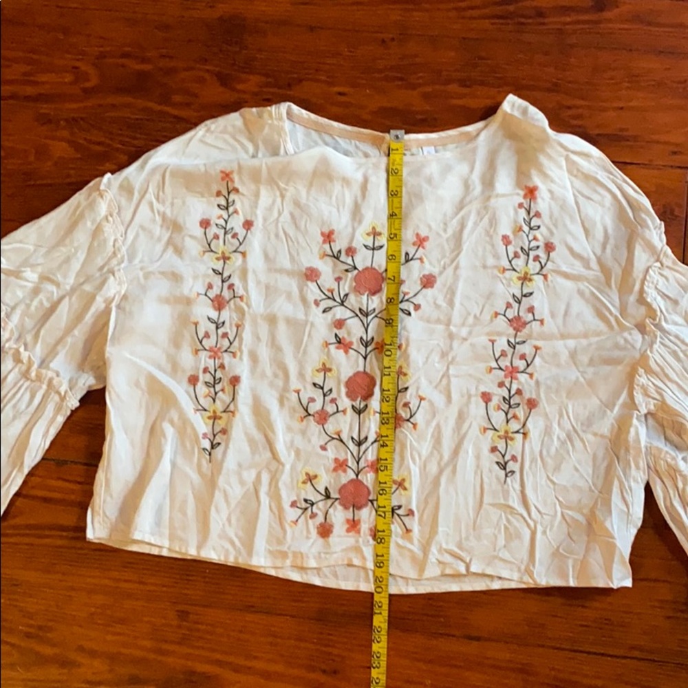 Embroidered floral peasant top rayon blouse - Picture 5 of 9
